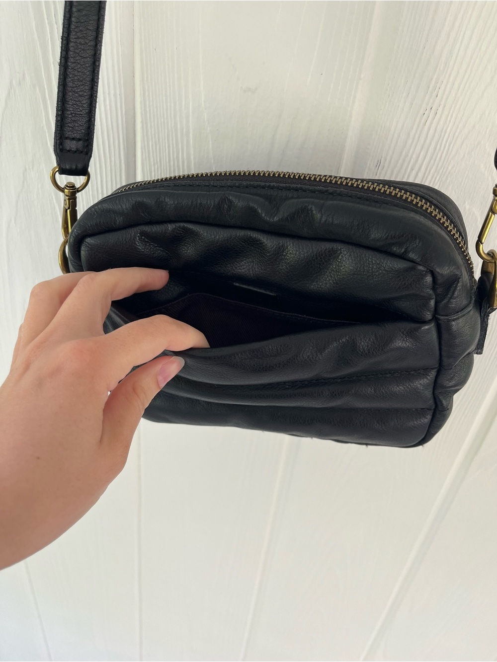 Madewell Transport Camera Bag | Puff Edition in Black - Picture 2 of 6